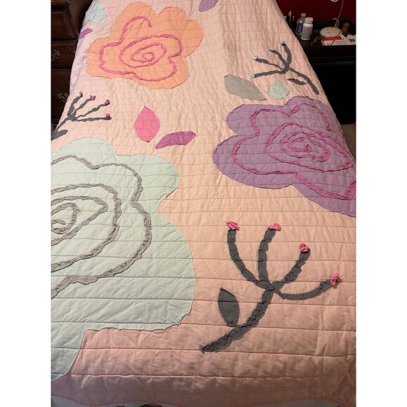 Heather Jacobs Bloom Collection Twin Quilt Bedspread Pink Floral - Picture 1 of 5